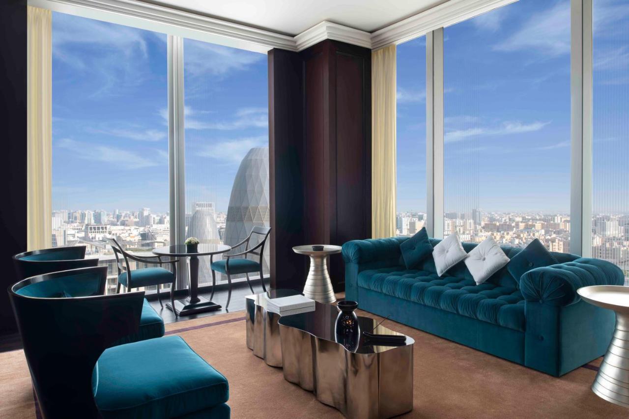 Banyan Tree Doha At La Cigale Mushaireb Exteriör bild The living room of a Sky Villa